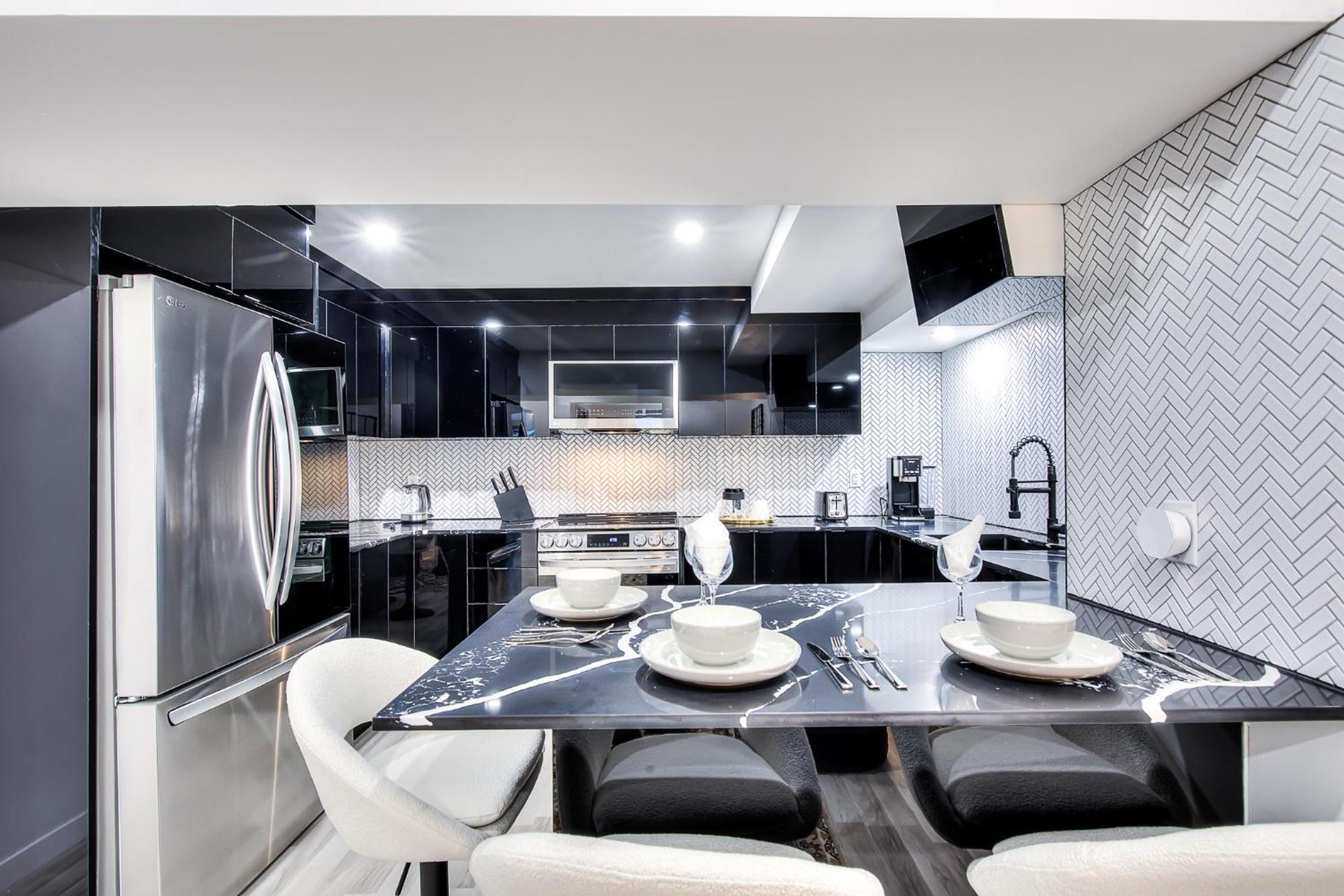 Ndg Dreams! New & Modern 3Br Easy City Life Montreal Exterior photo