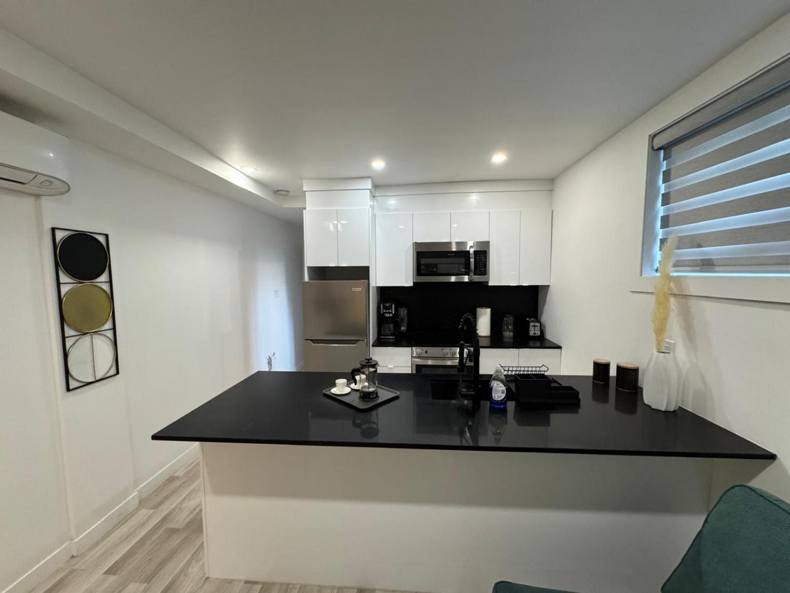 Ndg Dreams! New & Modern 3Br Easy City Life Montreal Exterior photo